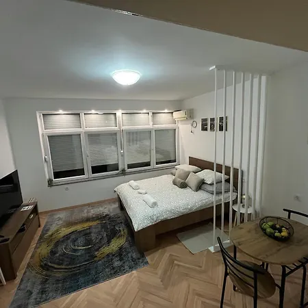 Апартаменты Dora *